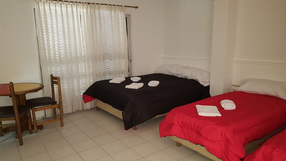 Quadruple Room - Guestroom