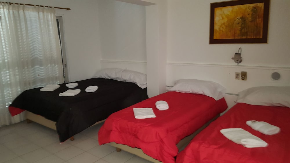 Quadruple Room - Guestroom