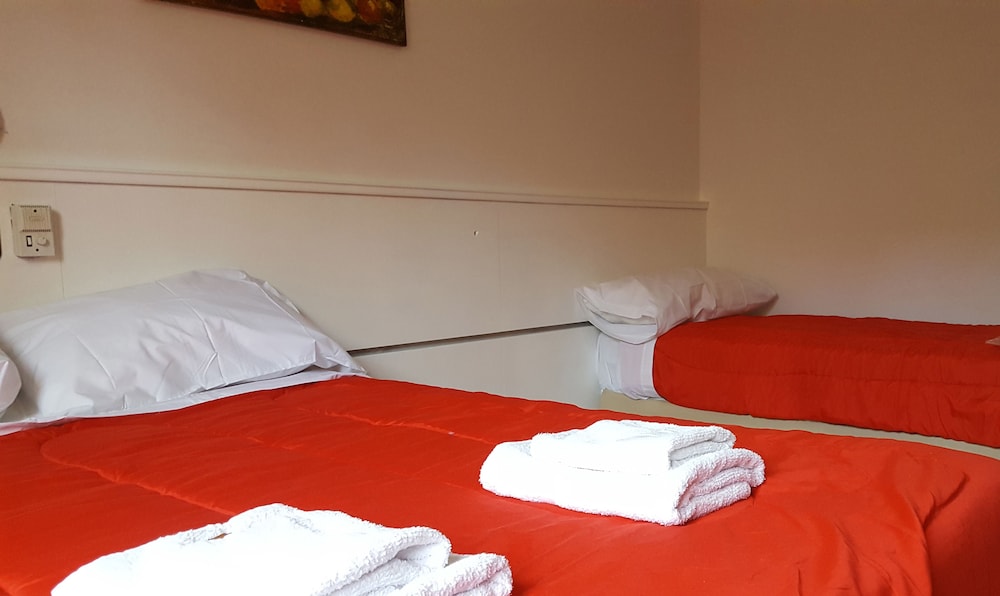 Triple Room - Guestroom