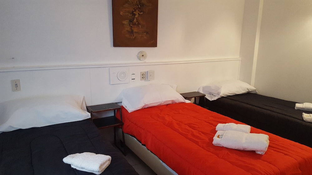 Triple Room - Guestroom