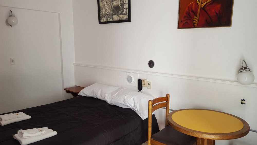 Double Room - Guestroom