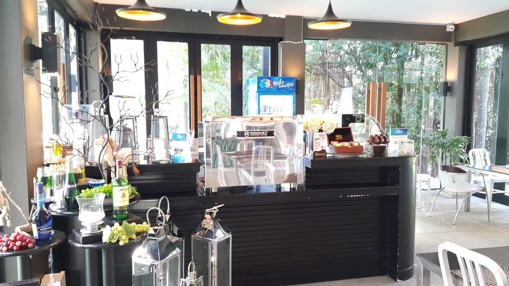 Cafe