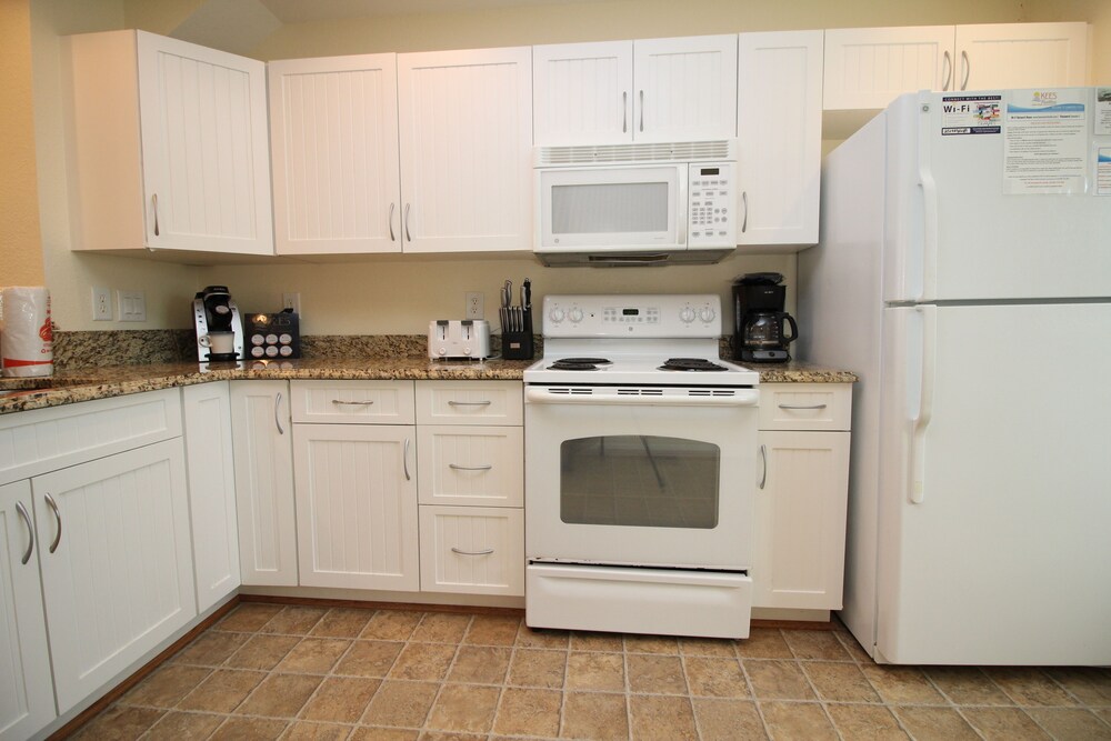 객실 내 주방 (Cambridge Cove 3 Bedroom Deluxe)