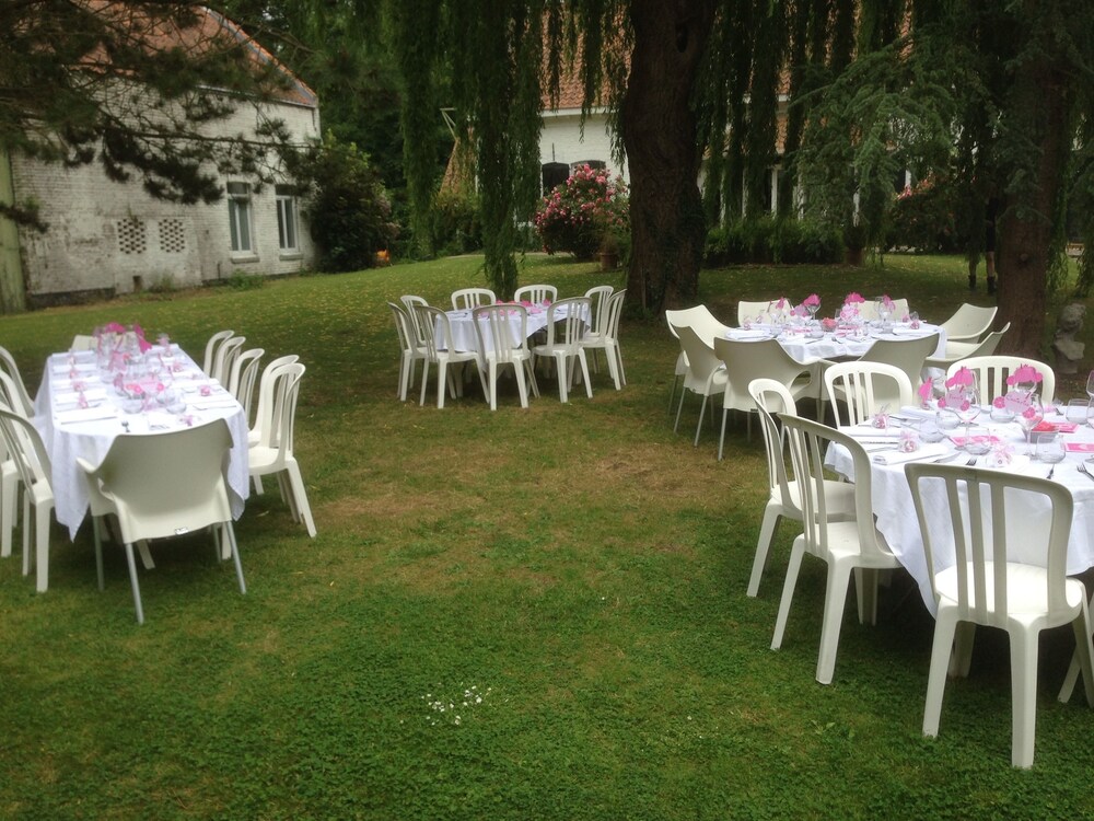 Outdoor Banquet Area