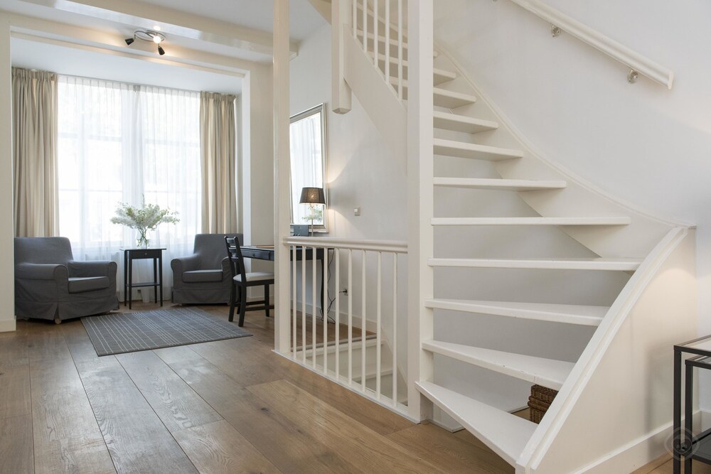 Apartment, 2 Bedrooms, City View - Living Room