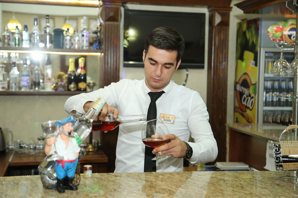 Hotel Bar