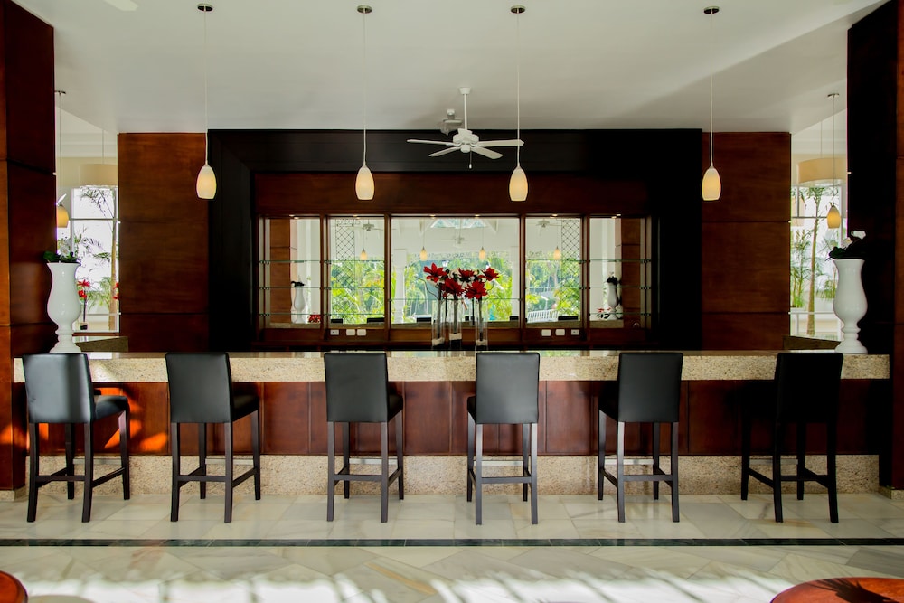 Hotel Lounge