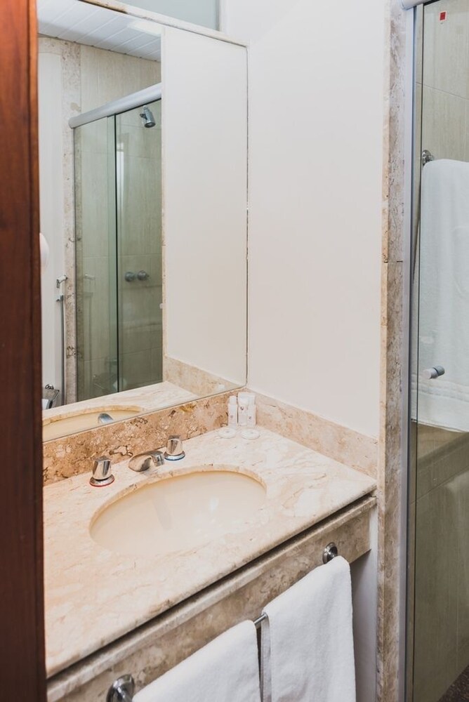 Suite - Bathroom Sink