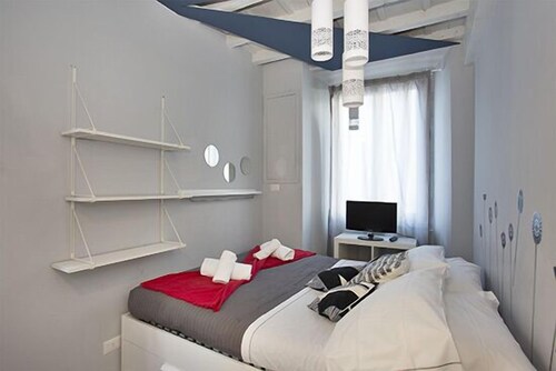 Standard Apartment (Via Pergola 1/2) - Guestroom