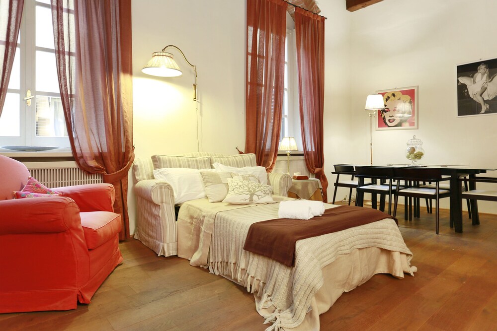 Apartment (Chiasso Ricasoli 1) - Living Room