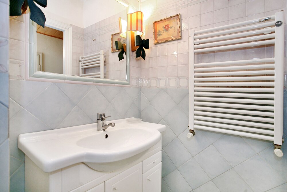 Apartment (Via San Gallo 1) - Guestroom