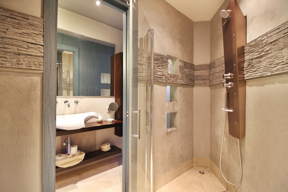Luxury Loft, Sauna (Via Delle Terme 17) - Bathroom Shower