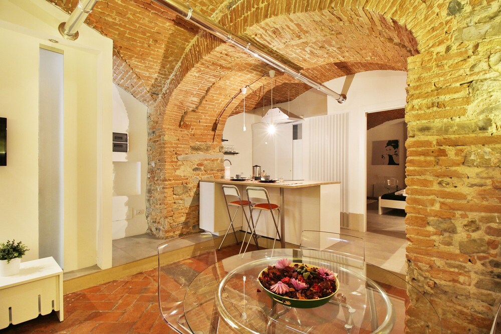 Romantic Apartment, 1 Queen Bed with Sofa bed (Via Pandolfini 28) - Living Area