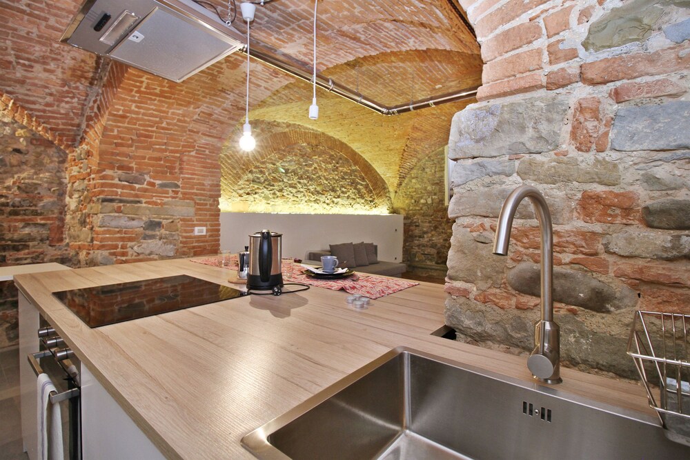 Romantic Apartment, 1 Queen Bed with Sofa bed (Via Pandolfini 28) - In-Room Kitchen