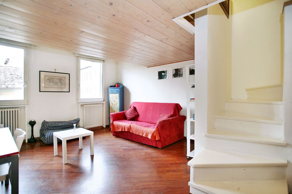 Apartment (Via San Gallo 1) - Guestroom