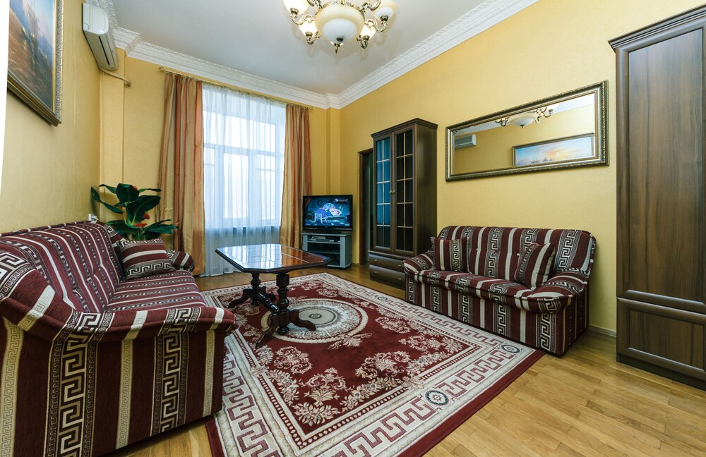 거실 (아파트, 침실 2개 (23 Khreshchatyk Street))