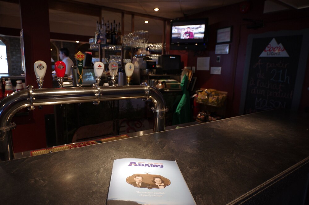 Hotel Bar