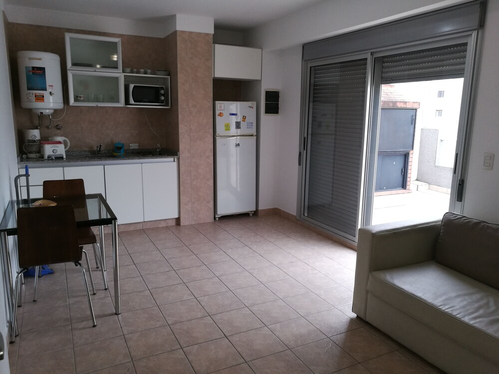 객실 (Apartment with Terrace and Grill)