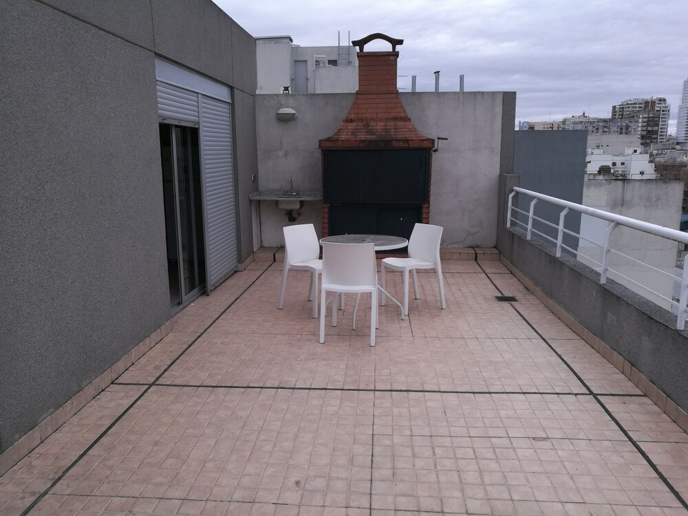 객실 (Apartment with Terrace and Grill)