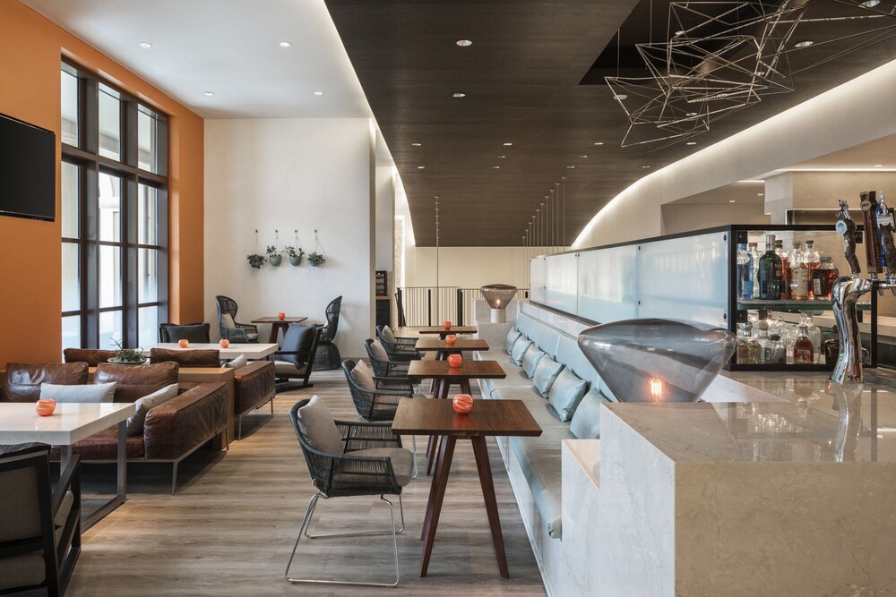 Hotel Lounge
