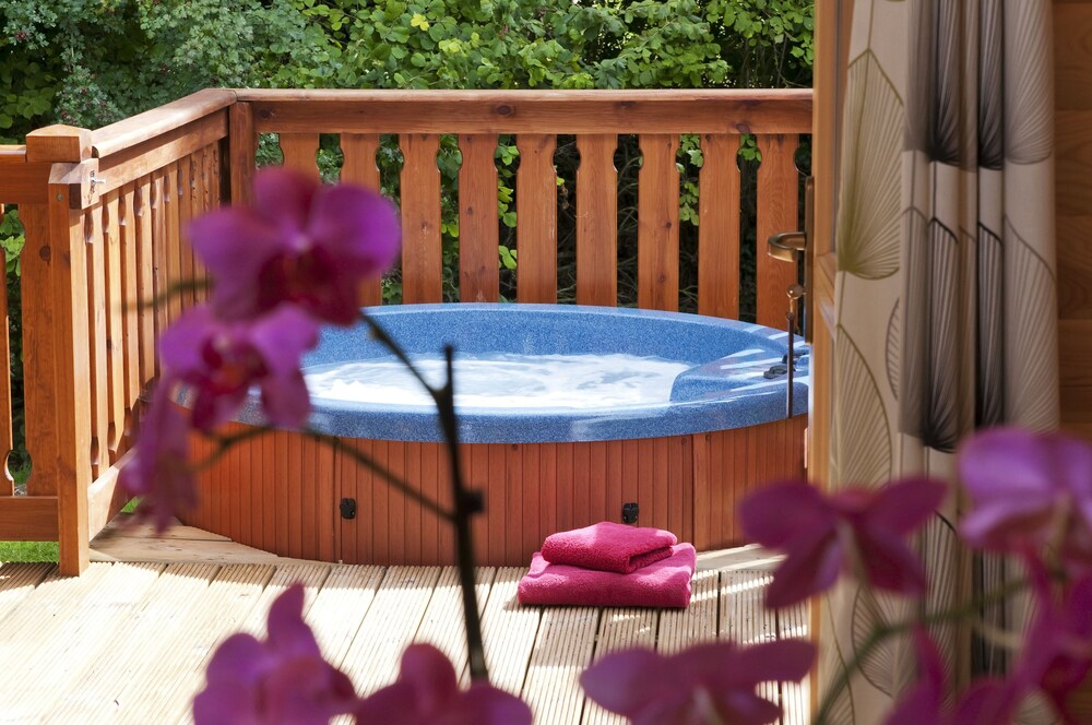 Jetted Tub