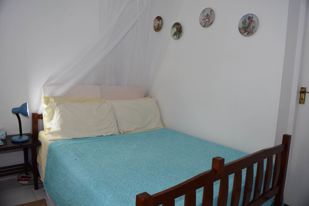 The Hummingbird Apartment - Guestroom