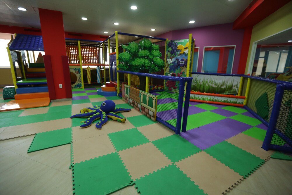 Childrens Play Area - Indoor