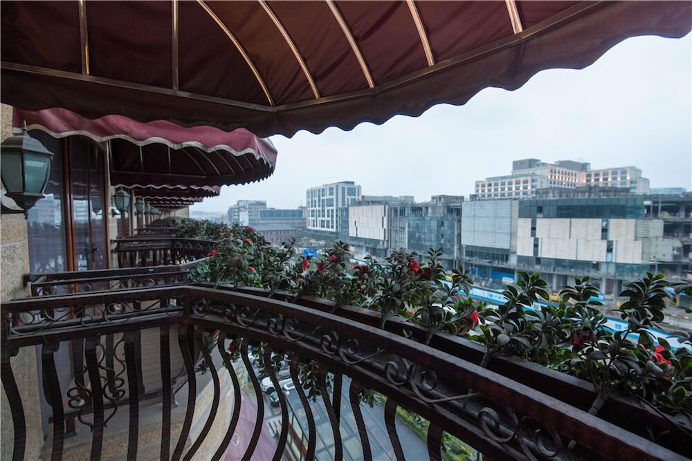 Guestroom View