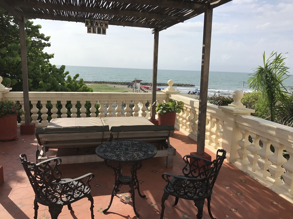 Beach/Ocean View