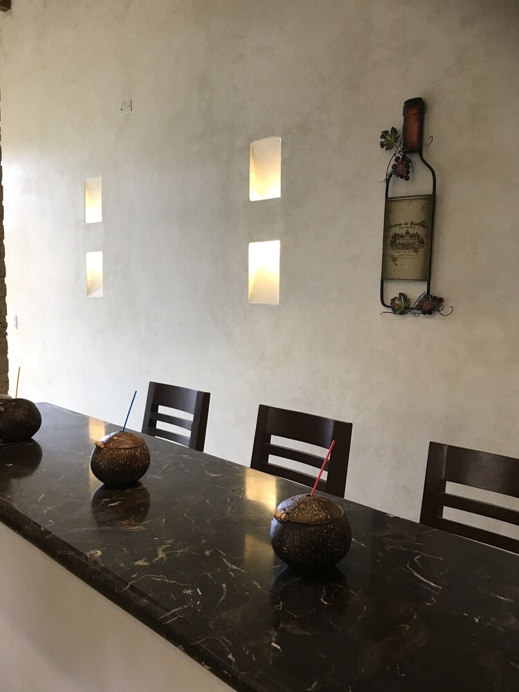 Hotel Bar