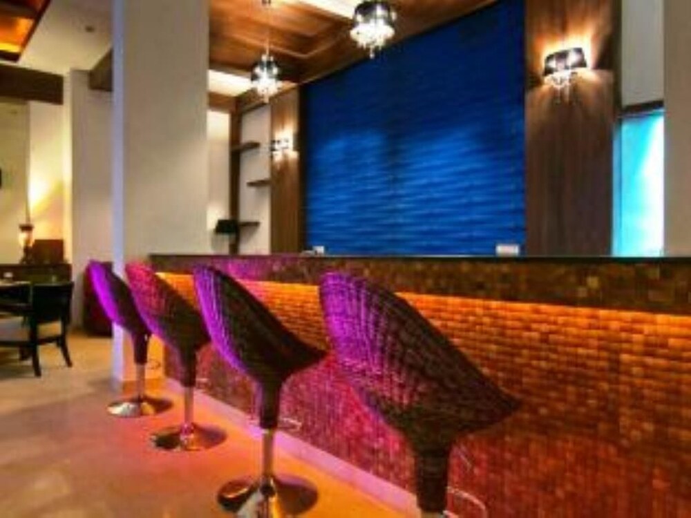 Hotel Lounge