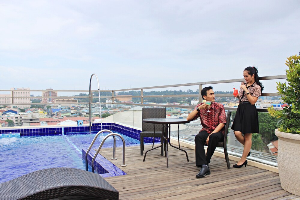 Rooftop Pool
