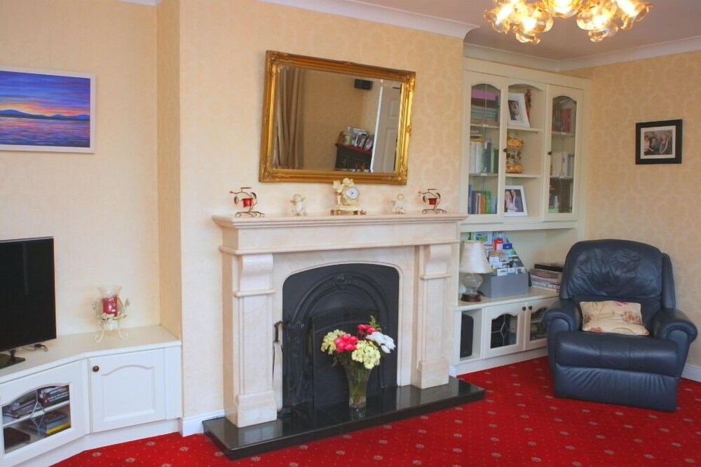 Executive Lounge
