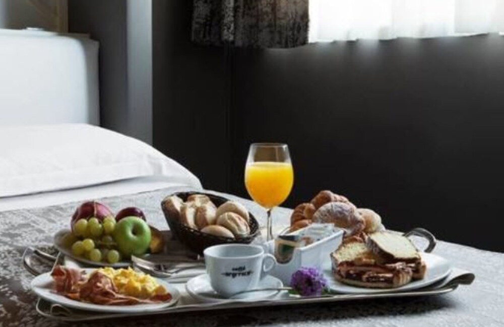 Room Service - Dining