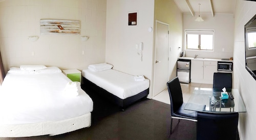Middlemore Motel