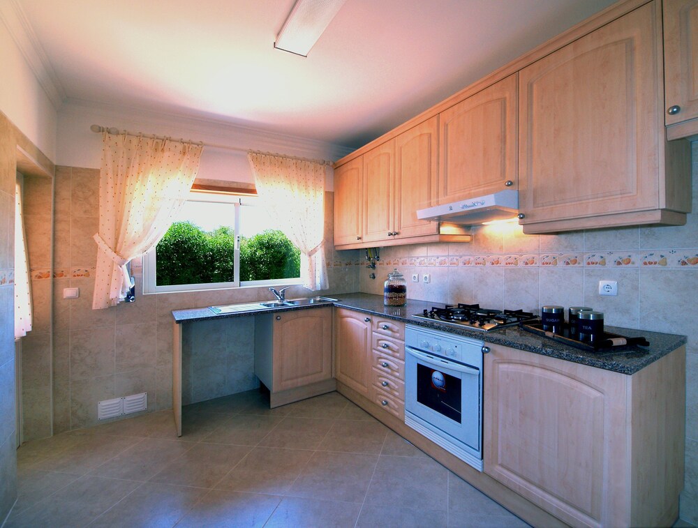 Family Apartment, 2 Bedrooms, Balcony - Guestroom