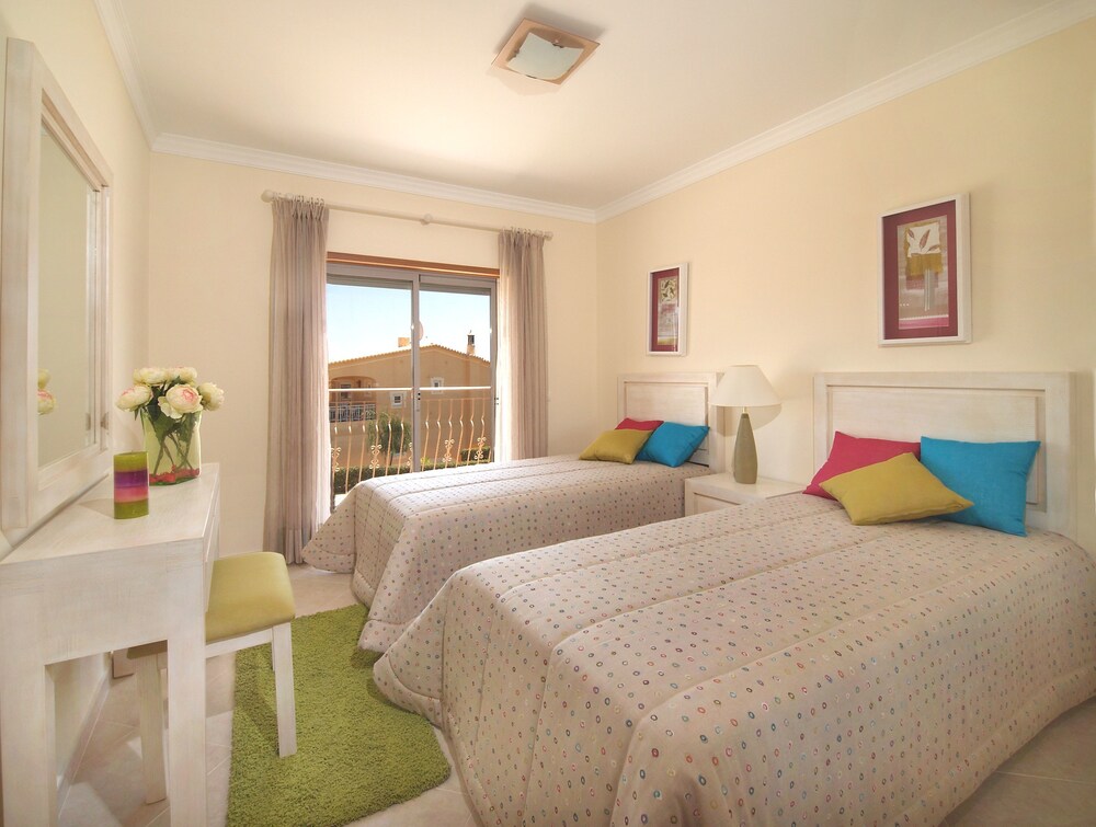 Family Apartment, 2 Bedrooms, Balcony - Guestroom