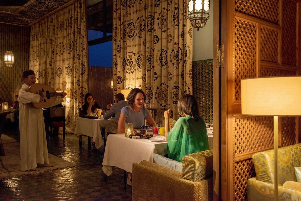 Couples Dining