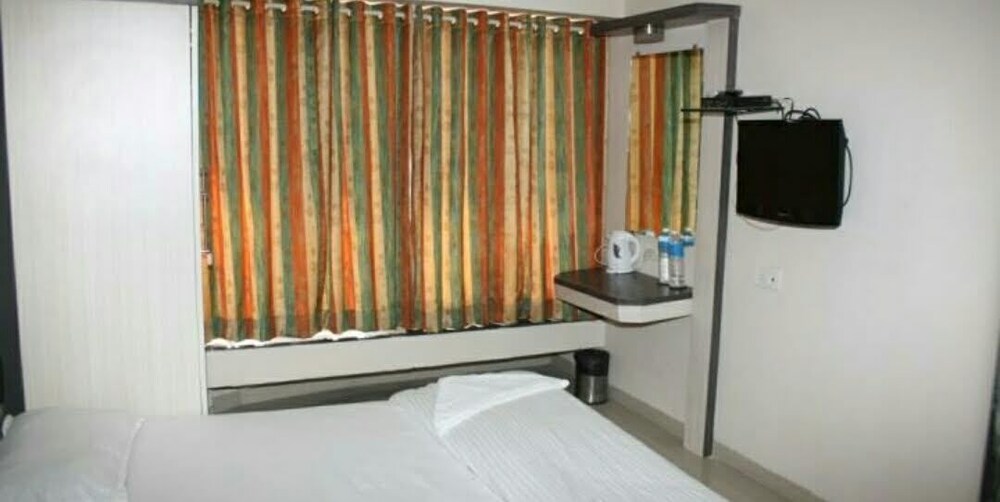 Executive Room - Guestroom