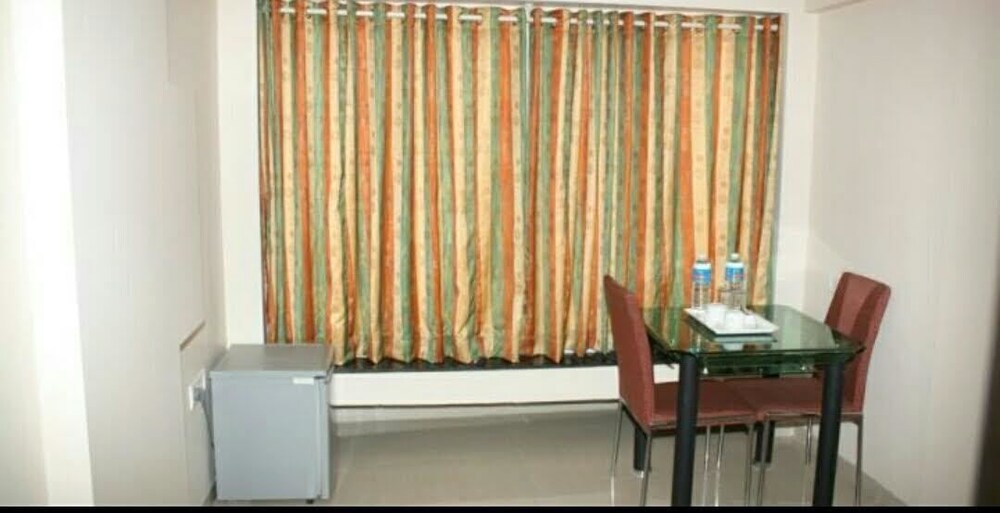 Executive Room - Guestroom