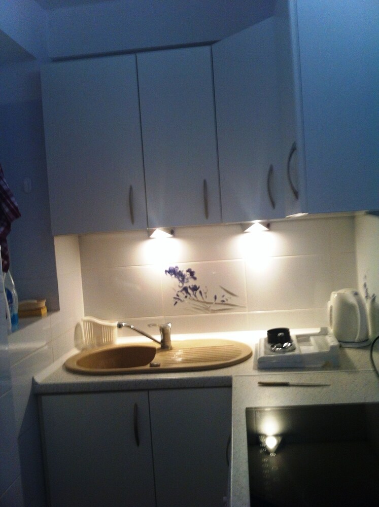 Studio - In-Room Kitchen