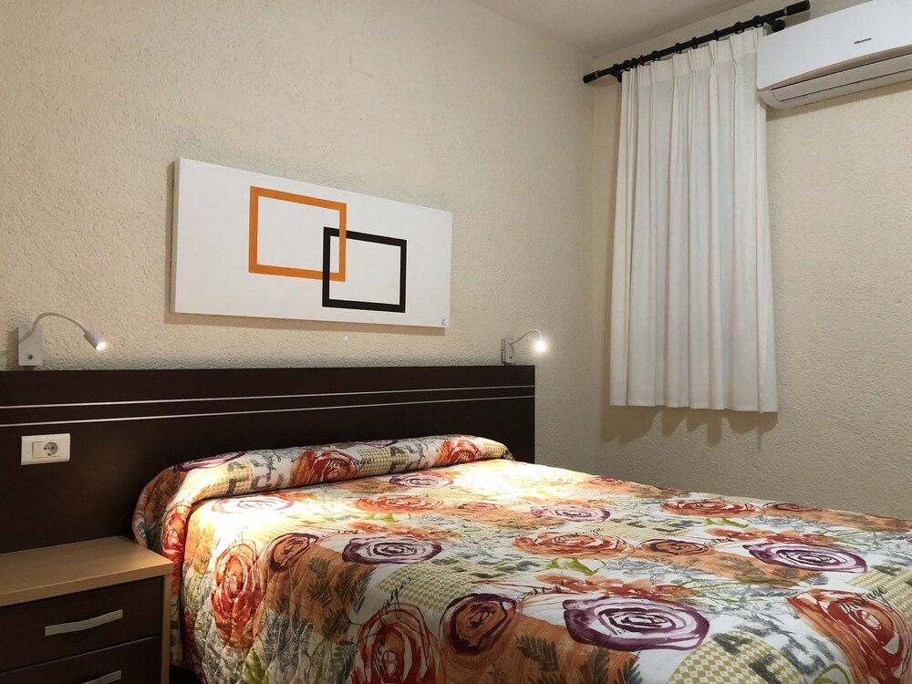 Apartment, 2 Bedrooms - Guestroom