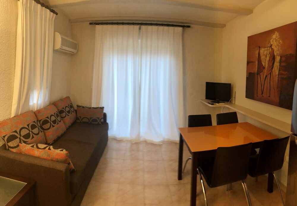 Apartment, 1 Bedroom - Living Room