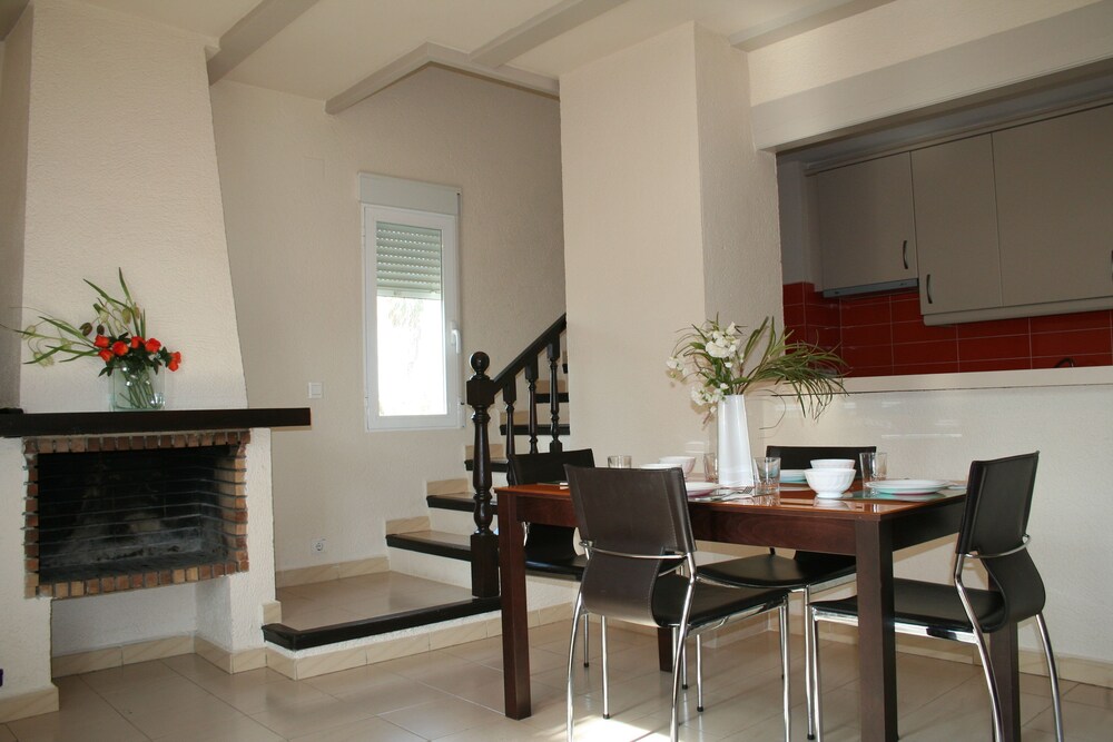 Apartment, 2 Bedrooms - Guestroom