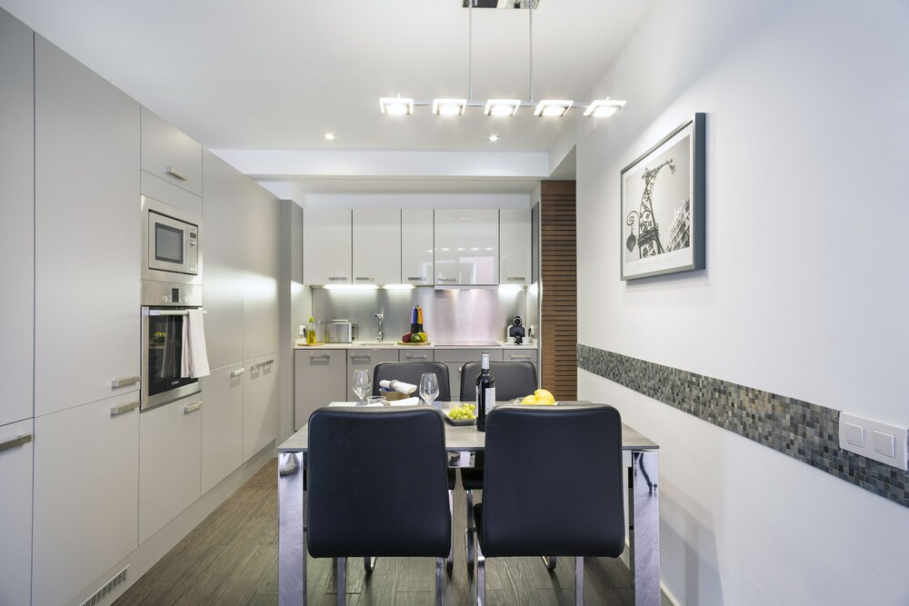 In-Room Kitchen