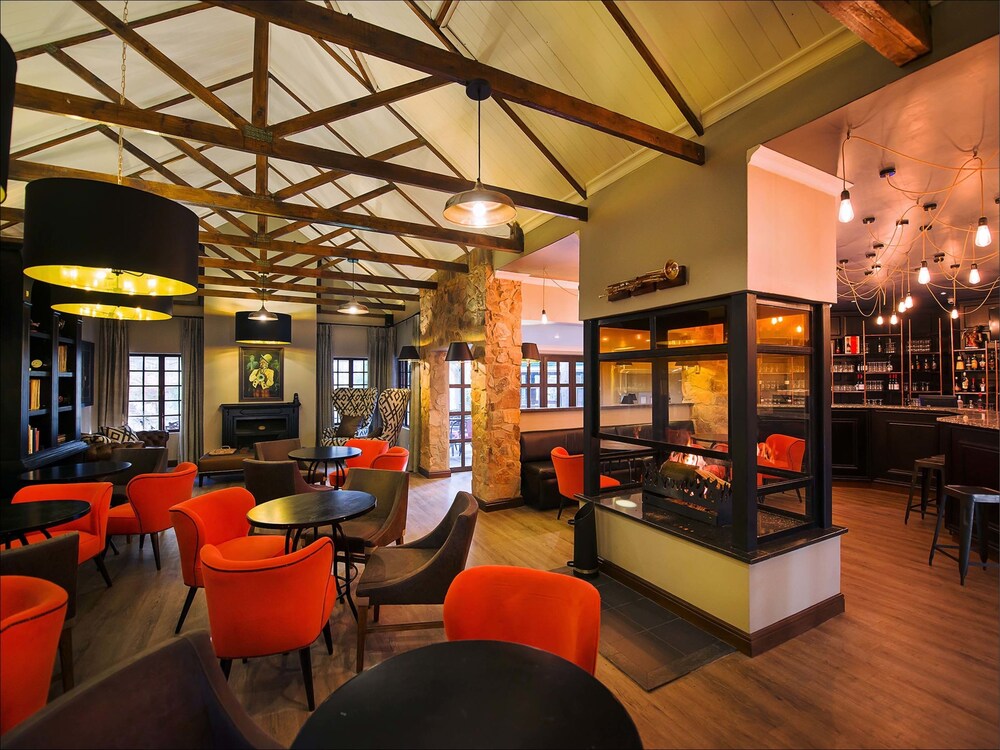 Hotel Lounge