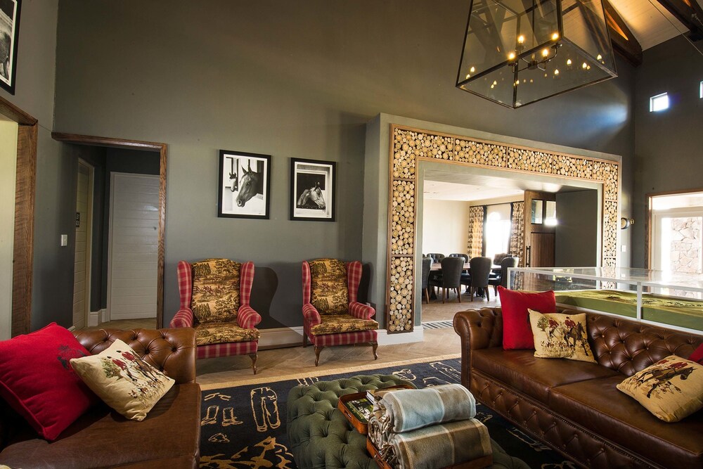 Executive Lounge