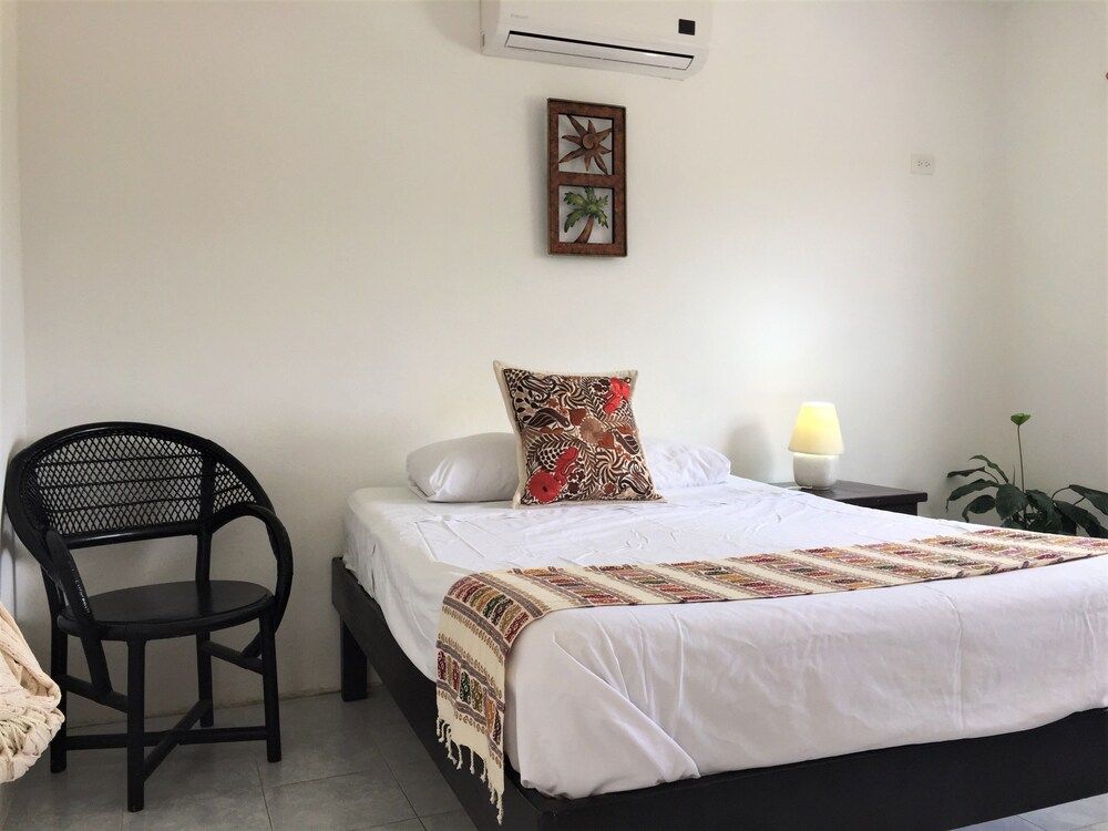 Studio - Guestroom