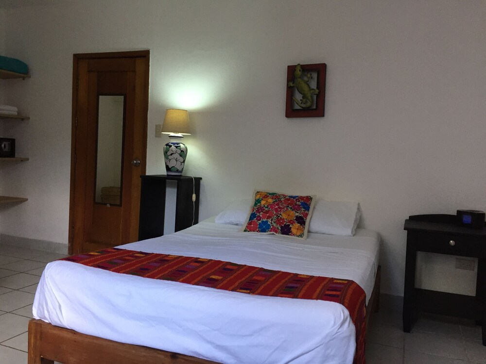 Studio - Guestroom
