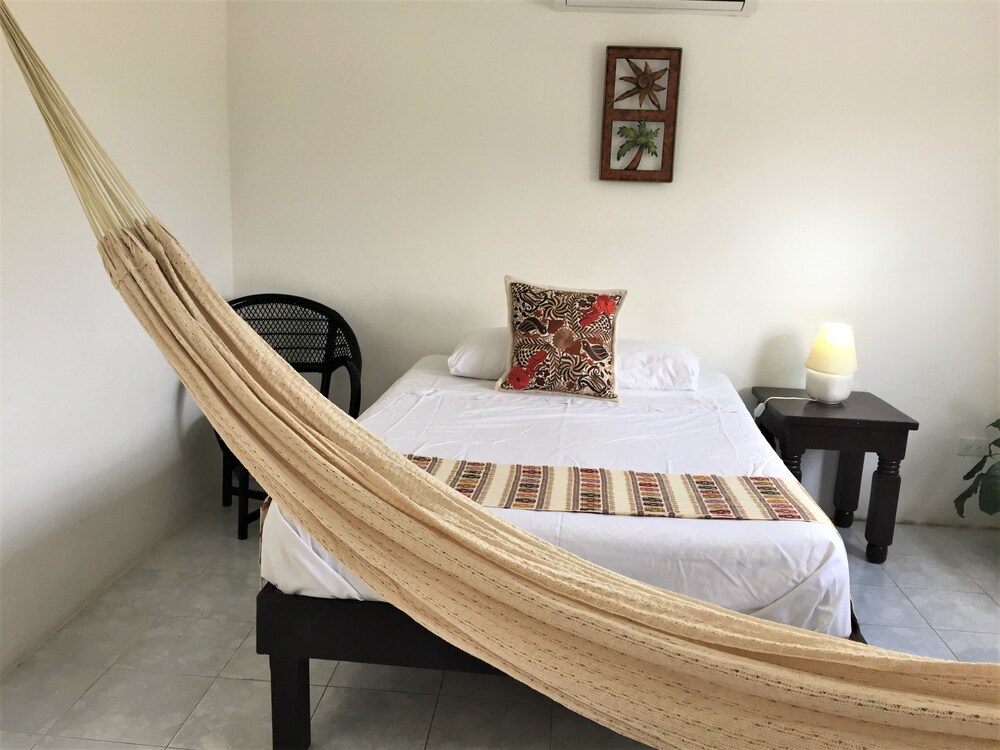 Studio - Guestroom